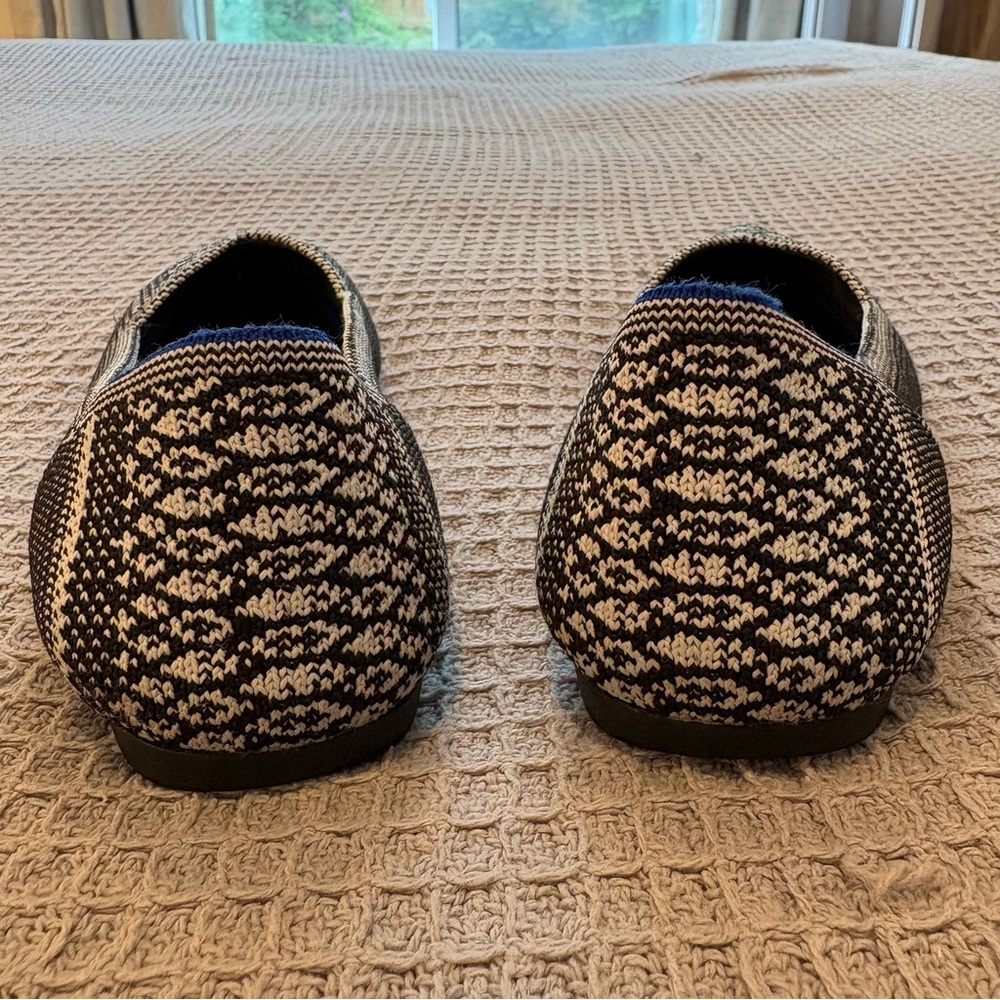 Black Python Point Toe Rothy's Flats - Size 7.5 - image 6